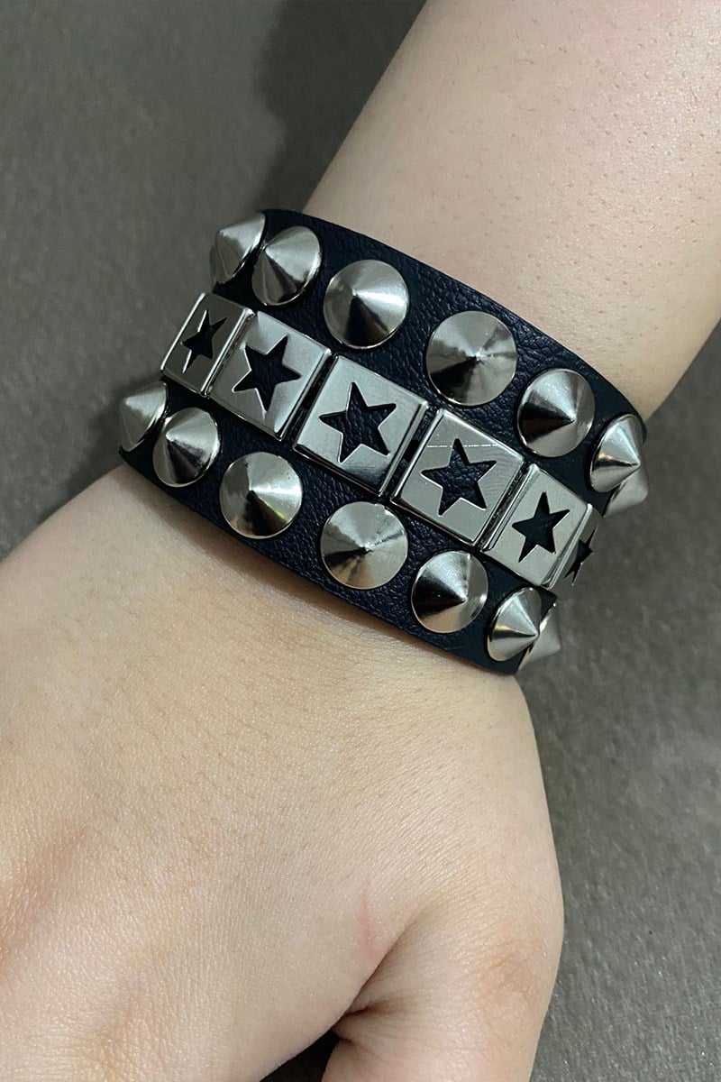 Piramit Şeritli Star Spike